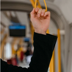 bus-hand